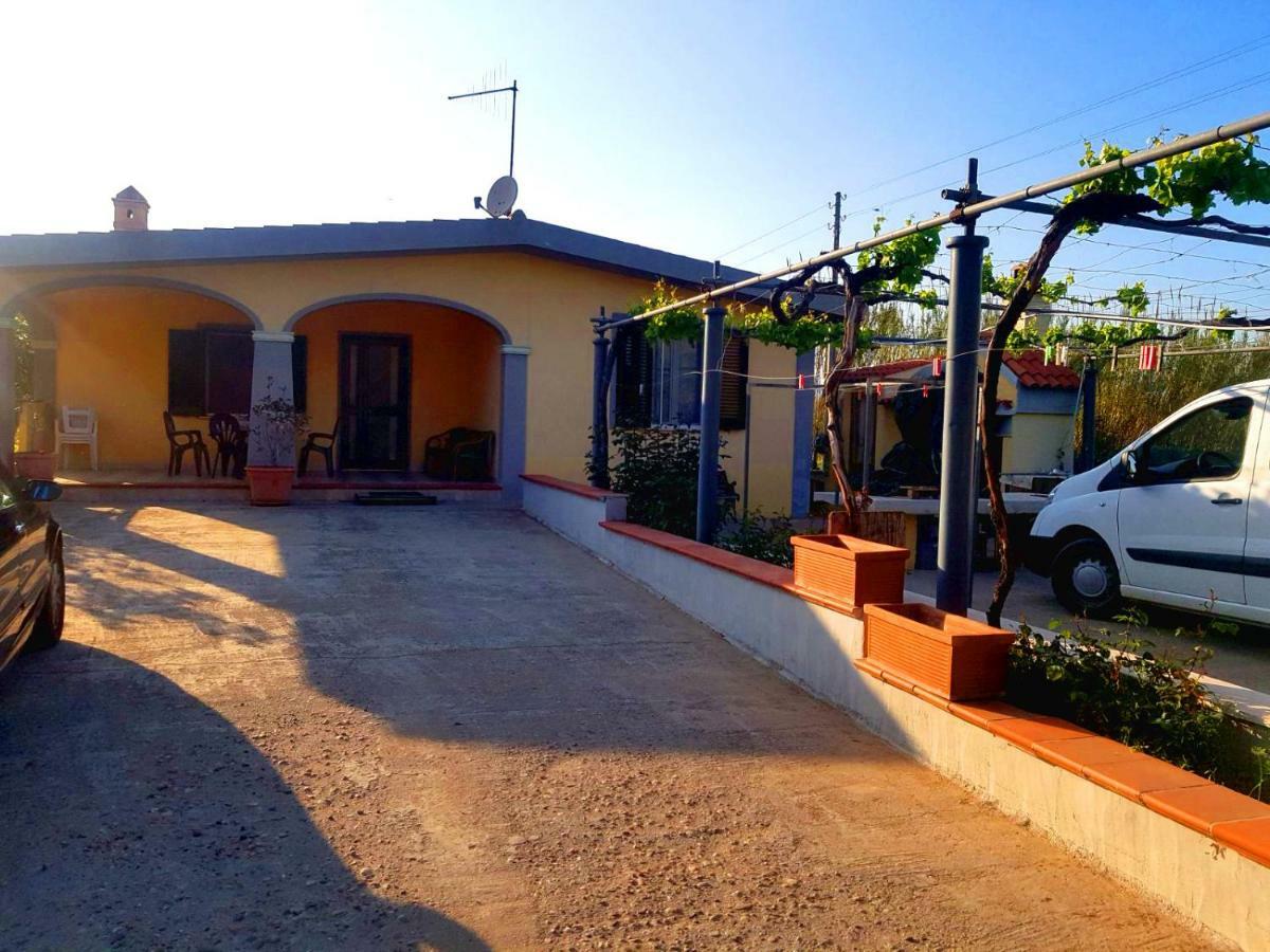 Villetta Su Barrali Orosei Luaran gambar
